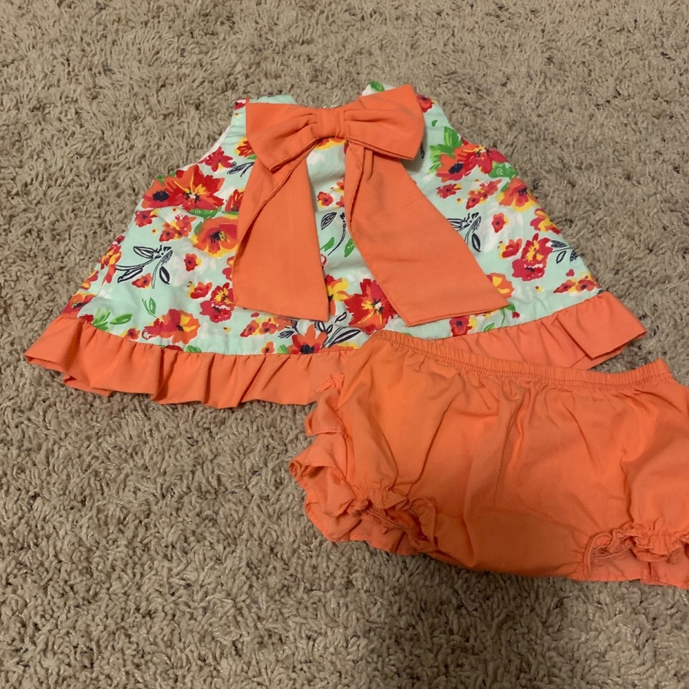 Ruffle Butts 3-6months top and diaper cover